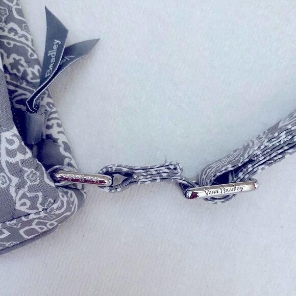 ❤️AMAZING DEAL❤️ TCU Vera Bradley Triple Zip Hipster Crossbody NWT - Picture 8 of 9